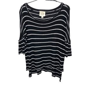 Chaser Black White Stripe Thermal Top Small